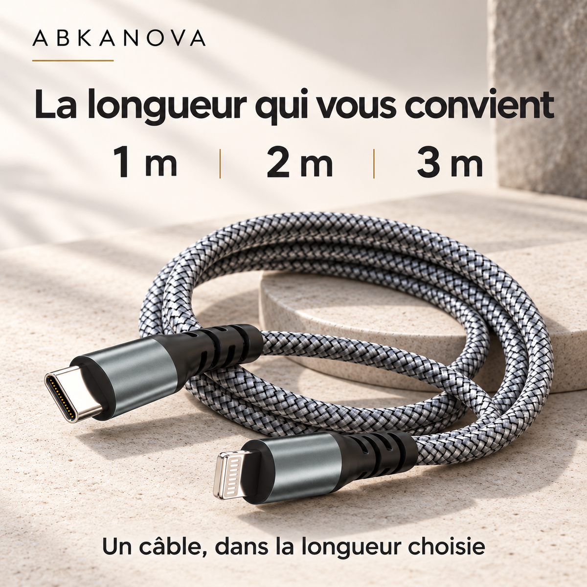 Câble USB-C vers Lightning gris disponible en 1 m, 2 m ou 3 m — un câble dans la longueur choisie